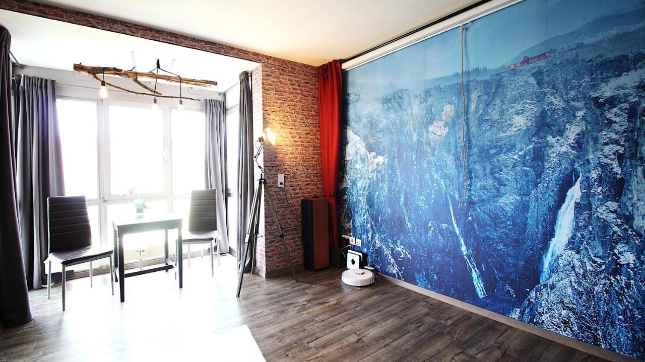 Home Cinema, Parking Space ヴュルツブルク エクステリア 写真